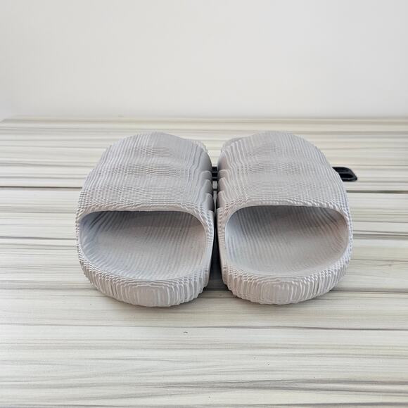Adidas Originals Adilette 22 Men's Slide Sandals Gray Size 6 - Picture 4 of 9